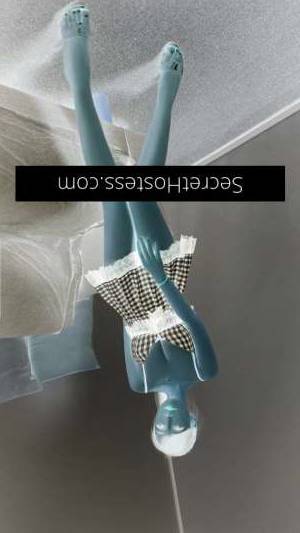 20 year old Escort in Eight Mile Plains Brisbane Enjoy a Great Time with a Captivating DD Cup 26-Year-Old 