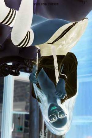 22 year old Asian Escort in Shanghai Midaros The Independent Model in Asia ready to satisfy your 