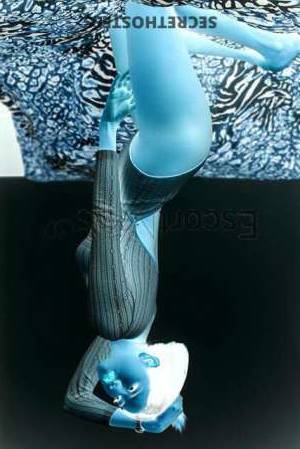 23 year old Asian Escort in Phuket Stunning Asian Escort Model Anny is Your Ultimate Companion 