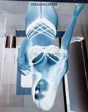 23 year old European Escort in Beirut Unleash Your Wild Streak anddive into your Adventure with 