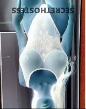 24 year old Escort in Ballina Allow me to Pamper you with my limitless talents" Queen