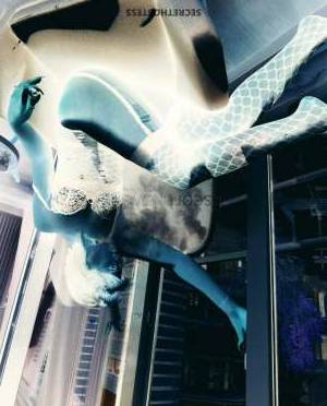 30 year old Escort in Uzhgorod Kira Temptress with a Captivating A Cup Size - Independent 