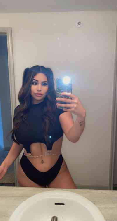 25Yrs Old Escort Size 28 62KG 170CM Tall Jeddah Image - 1