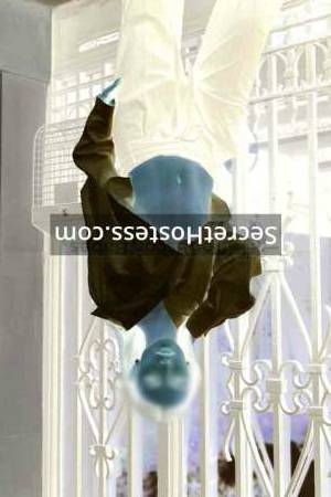 MAYA 19Yrs Old Escort 45KG 163CM Tall Barcelona Image - 4