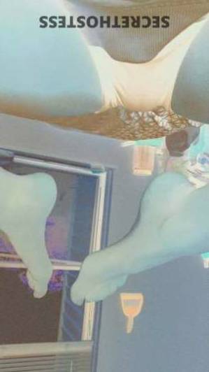24 year old Escort in Dayton OH Experience Ultimate Pleasure with Legacy, Head Doctor in 