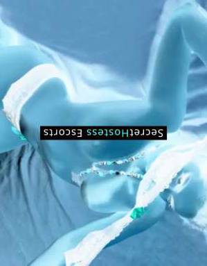 31 year old Italian Escort in Barcelona Sensual Adventure Awaits! Martina, 31, Italian Blonde Escort