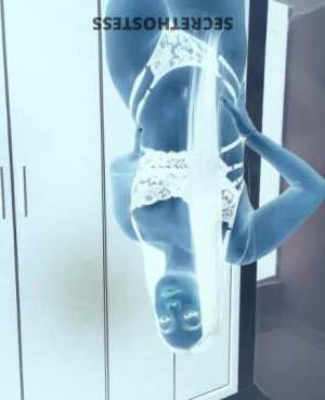 Royalty?? 21Yrs Old Escort Saginaw MI Image - 2