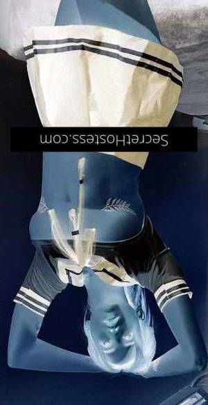 20 year old Filipino Escort in Potts Point Sydney allow me to introduce myself - Yuki, a 20-year-old Filipino/