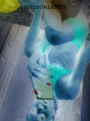 22 year old American Escort in Memphis TN Unleash Your Desires Kashh and Stallii - Your Dream American