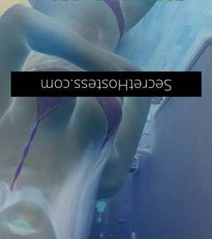 25 year old Japanese Escort in Sunshine Coast The Sexy Queen Tempting Japanese Bombshell Ready to Please 