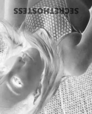 38 year old Escort in Mandurah Experience Explosive Excitement with Sexy 38-Year-Old 
