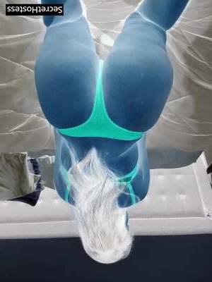 28 year old Indian Escort in Seattle WA Exotic East Indian Beauty Ari Ready for Bootylicious 