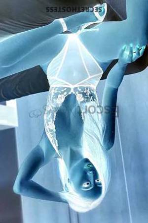 Farah 22Yrs Old Escort 77KG 170CM Tall Dresden Image - 2