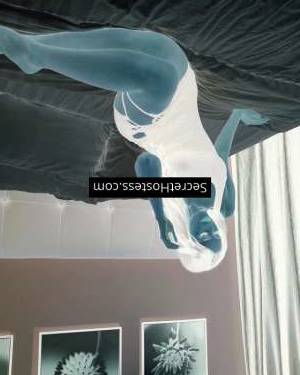 Siti 23Yrs Old Escort 49KG 164CM Tall Kuala Lumpur Image - 2