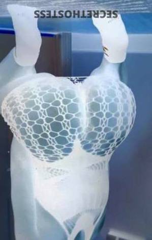 32 year old Escort in Charlotte NC WET DREAM Naughty Fantasy Girl to make your Dreams Come True