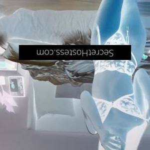 20 year old Escort in Ivanhoe Melbourne Petite Glamour Mia Glamour Doll