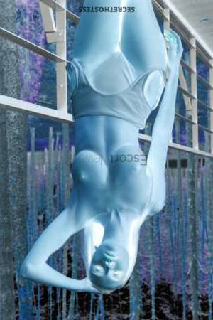 24 year old European Escort in Düsseldorf Agency Model Michelle from Dusseldorf at 24 years old with 