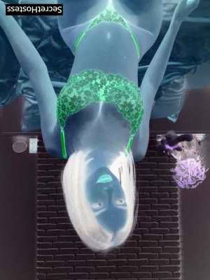 27 year old Escort in Montreal Hello, I'm Ariane, a 27-Year-Old D Cup Escort in 
