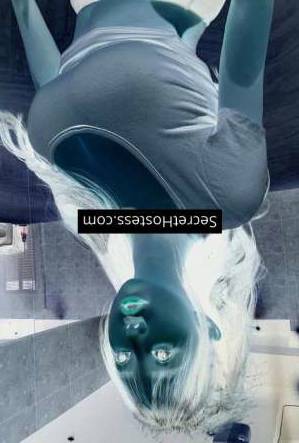 24 year old Asian Escort in Cairo Viv, Agency