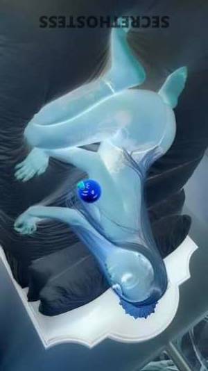 23 year old Escort in Los Angeles CA Santa Monica Hey, Handsome! I'm Honey, and I Provide 