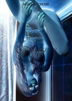 23 year old European Escort in Rome Ulya - Flirtatious European Escort for Glamour and 