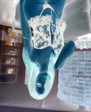 0 year old European Escort in Vienna Looking for an unforgettable experience? I'm Carine and