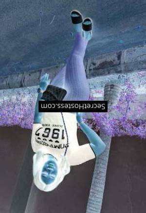 30 year old Ebony Escort in Assin Fosu Hey There, Handsome! I'm Gina, a Seductive 30-Year-Old Ebony