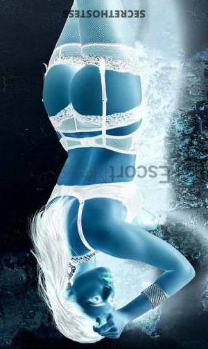 23 year old European Escort in Milan Unleash Your Wild Side with a Sexy and Adventurous 23 Year 