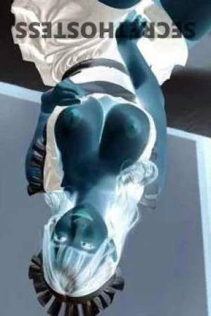 22 year old Escort in Canberra Experience Miss Fo's delights, Belconnen