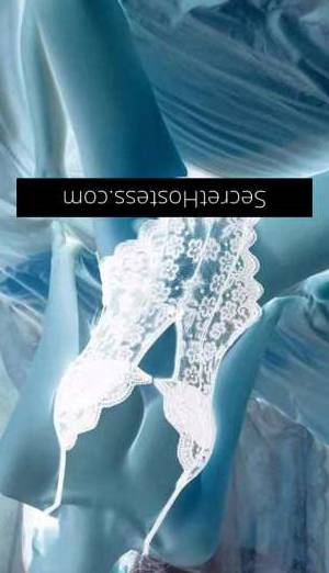 29 year old Escort in Rockhampton Experience Unforgettable Pleasure with Flower Horny 29-Year-