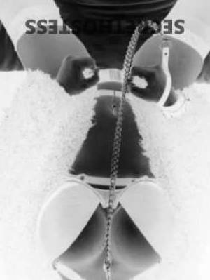 Experience the Sexy Seductions of a Mature Pleasure Queen in Sunshine Coast