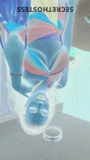 25 year old Escort in Saint Louis MO Experience Pleasure beyond Imagination Hot and Wild China 