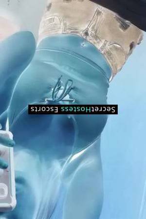 25 year old Escort in Rochester MN Unleash Your Fantasies with DestinyGirl Petite Blonde with 
