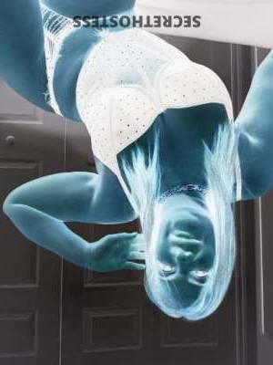 40 year old Escort in Odessa TX Evi, Mature Masseuse in Midland at 40, No Photoshop, Ready 