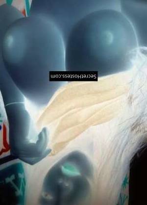 0 year old Italian Escort in Meet Gina The Italian Babe with a Flirty Attitude