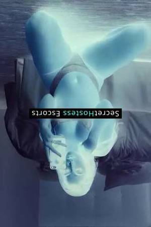 Experience Squirting Heaven with a Horny Mature Girl - 30 year old Escort in Bismarck ND