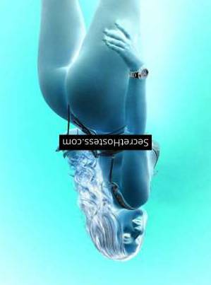 23 year old Latin Escort in Cancun Latina Escort Lina Natural B-Cup Flirty Cheerful Party Lover