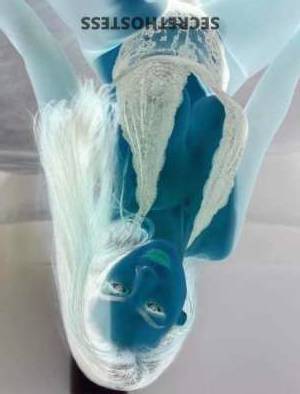 25 year old Hispanic Escort in San Fernando Valley CA Experience a Night to Remember with Mia, Your Naughty 