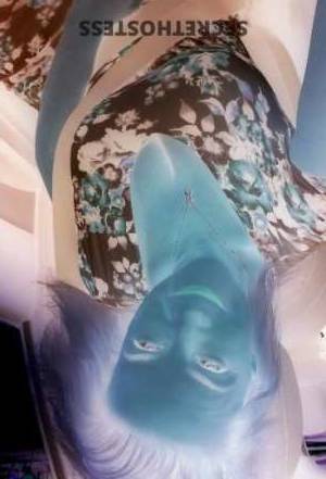 63 year old Escort in Wausau WI Mature & Sexy Cougar Rachel Wants to Play No Black Men, 