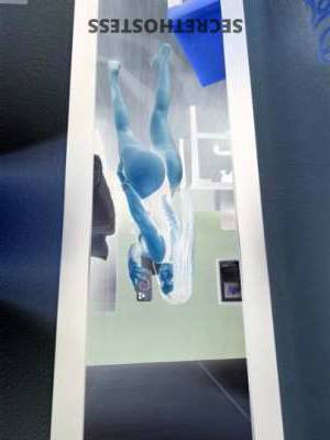 21 year old Escort in Winston-Salem NC Experience Unforgettable Pleasure with SINDI A Submissive 