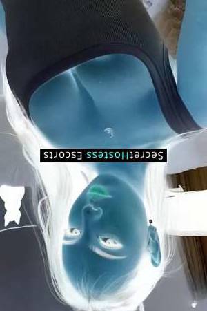 25 year old German Escort in Dresden Attractive Mature Lady for Relaxing Companionship