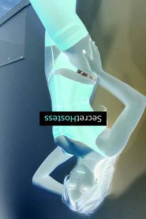 18 year old European Escort in Dubai Contact Yasya for Fun, Flirty Encounters