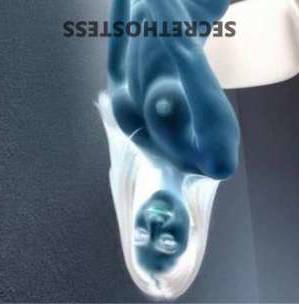 22 year old Indian Escort in Augustine Heights Brisbane Experience Unforgettable Pleasure with a Sexy Indian Girl