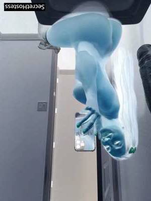 26 year old Escort in Malmo Amira, 26-year-old escort with mesmerizing B-cup breasts and