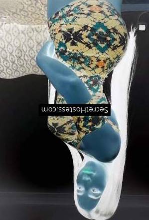 29 year old Mixed Race Escort in Al Maabilah Bella, Independent