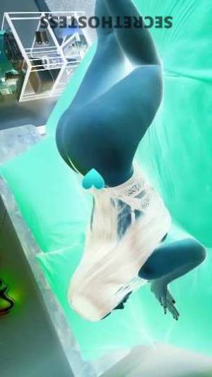 25 year old Latino Escort in Las Vegas NV Hey, My Love! Indulge in a Sizzling Unforgettable Time with 