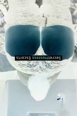 50 year old Canadian Escort in Winnipeg 50 Year Old Canadian Escort Jaime Busty, Playful, and Ready 