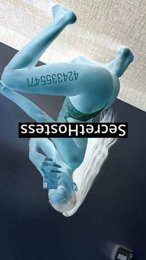 30 year old Mixed Escort in Oakland CA Lauren Banks Sensual Spinner, FBSM in Oakland, California