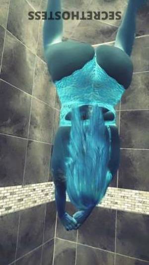 35 year old American Escort in Martinsburg WV Looking for some fun? I'm Little Red, a sassy 35-year-