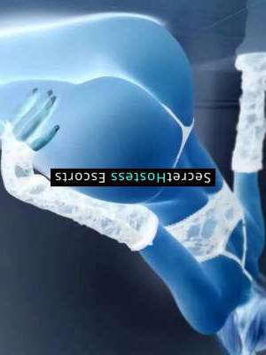 23 year old Escort in San Jose CA Sweet and Passionate Beauty Mia Golden Locks, Gym-Toned 